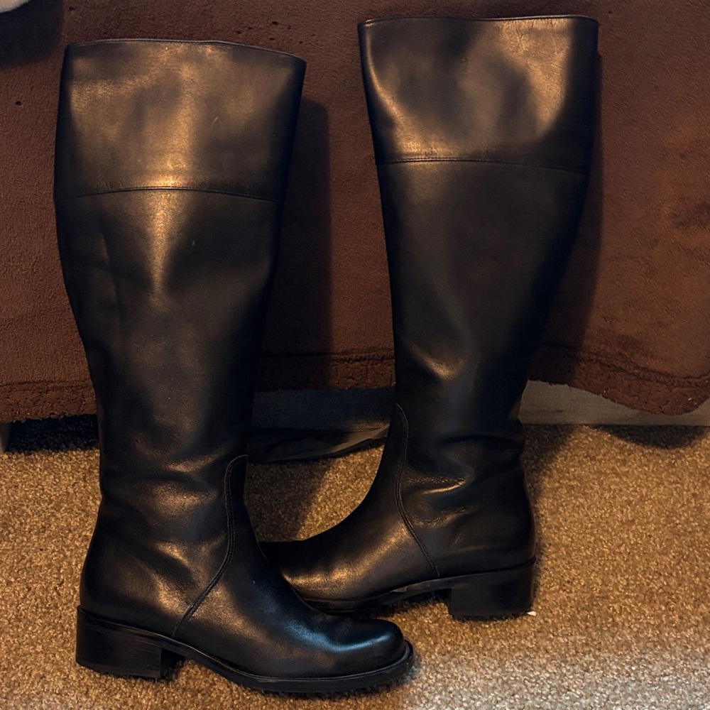 Black Leather Talbot’s Women’s boots - Picture 2 of 5